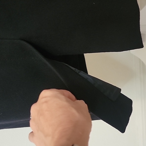 J Crew Wool Black Pencil Skirt, Size 10 Tall, Double Rear Seam with Kickpleat - Picture 4 of 6